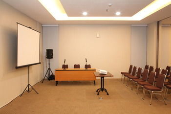 Terraz Tree Hotel Jakarta